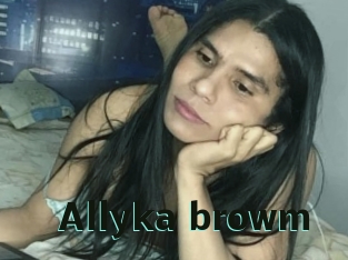 Allyka_browm