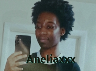 Aneliaxxx