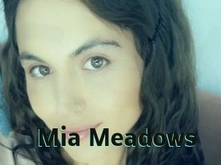 Mia_Meadows